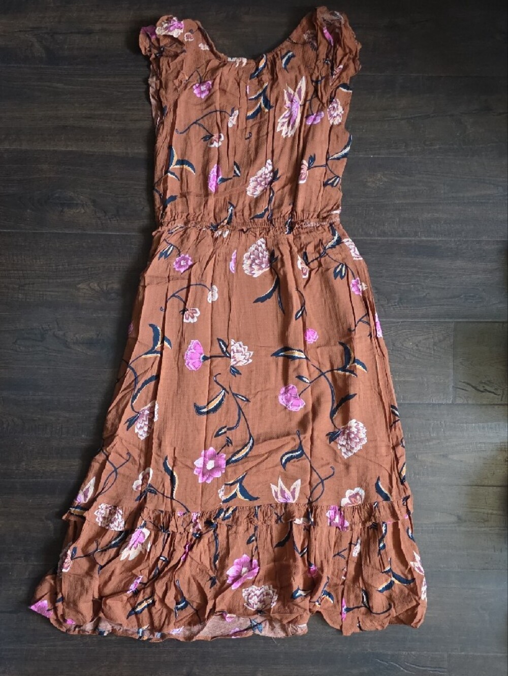 Terracotta Floral Tiered Midi Dress with Pink Accents - Picture 2 of 5